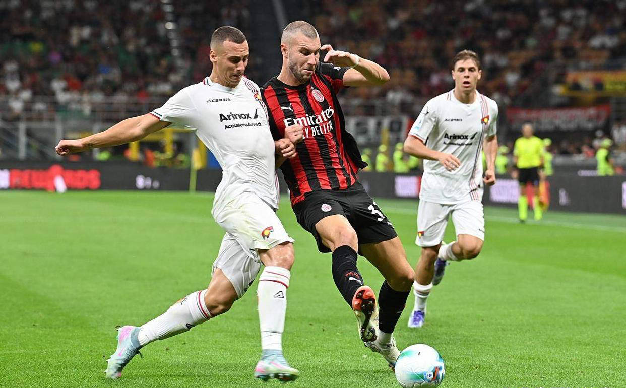 Jiuyou Sports-AC米兰迎欧冠关键赛，转会期豪取连胜，底气十足，年轻球员得到机会的简单介绍